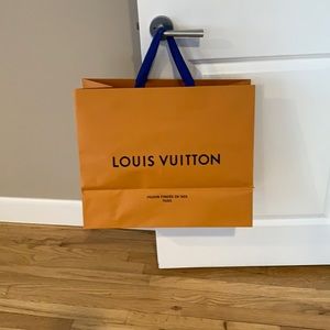 Large Louis Vuitton paper bag
